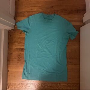 Lululemon Men's Aqua T-Shirt